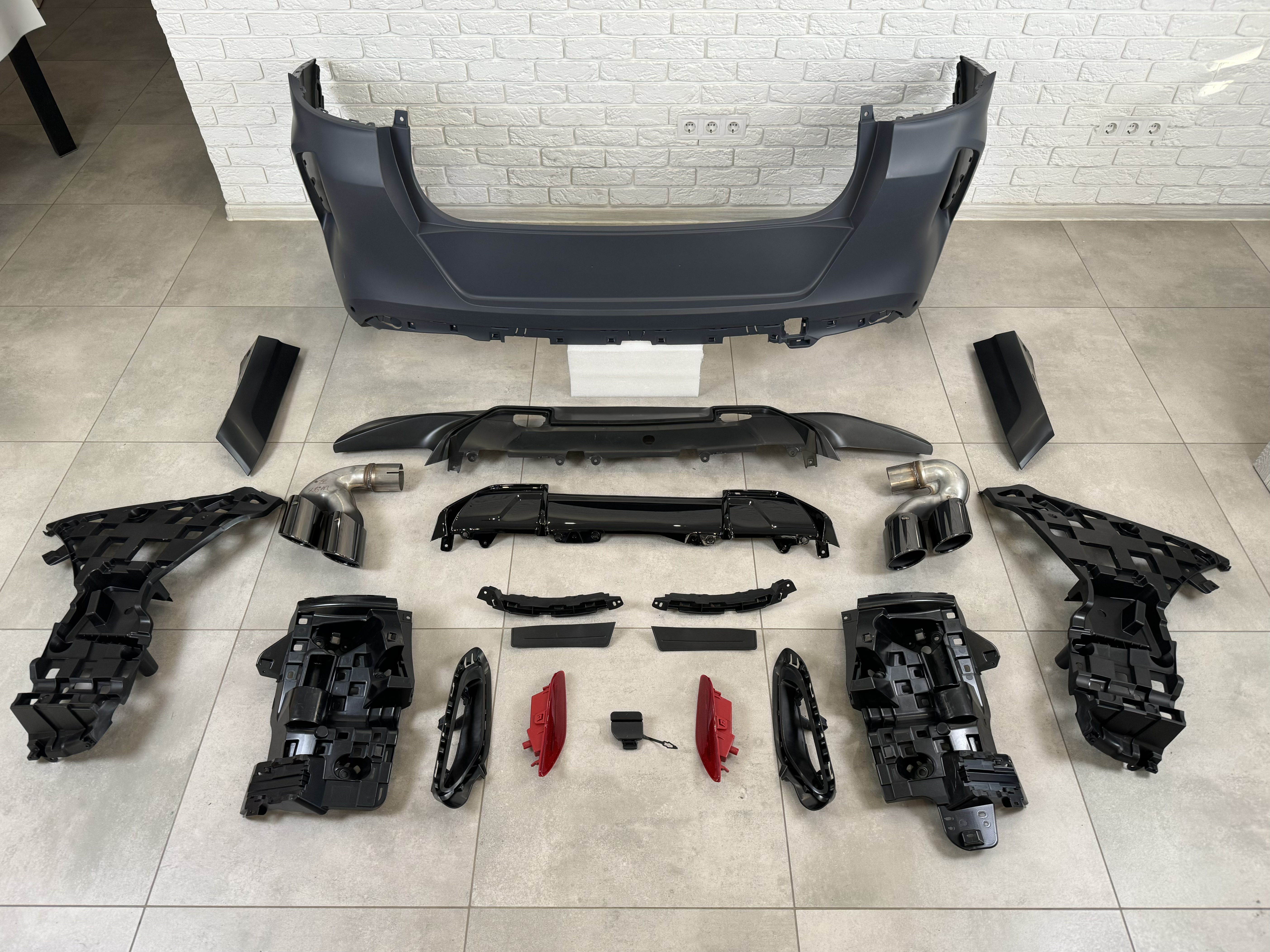 Комплект обвісу X6M F96 для BMW X6 G06 2018-2022 6