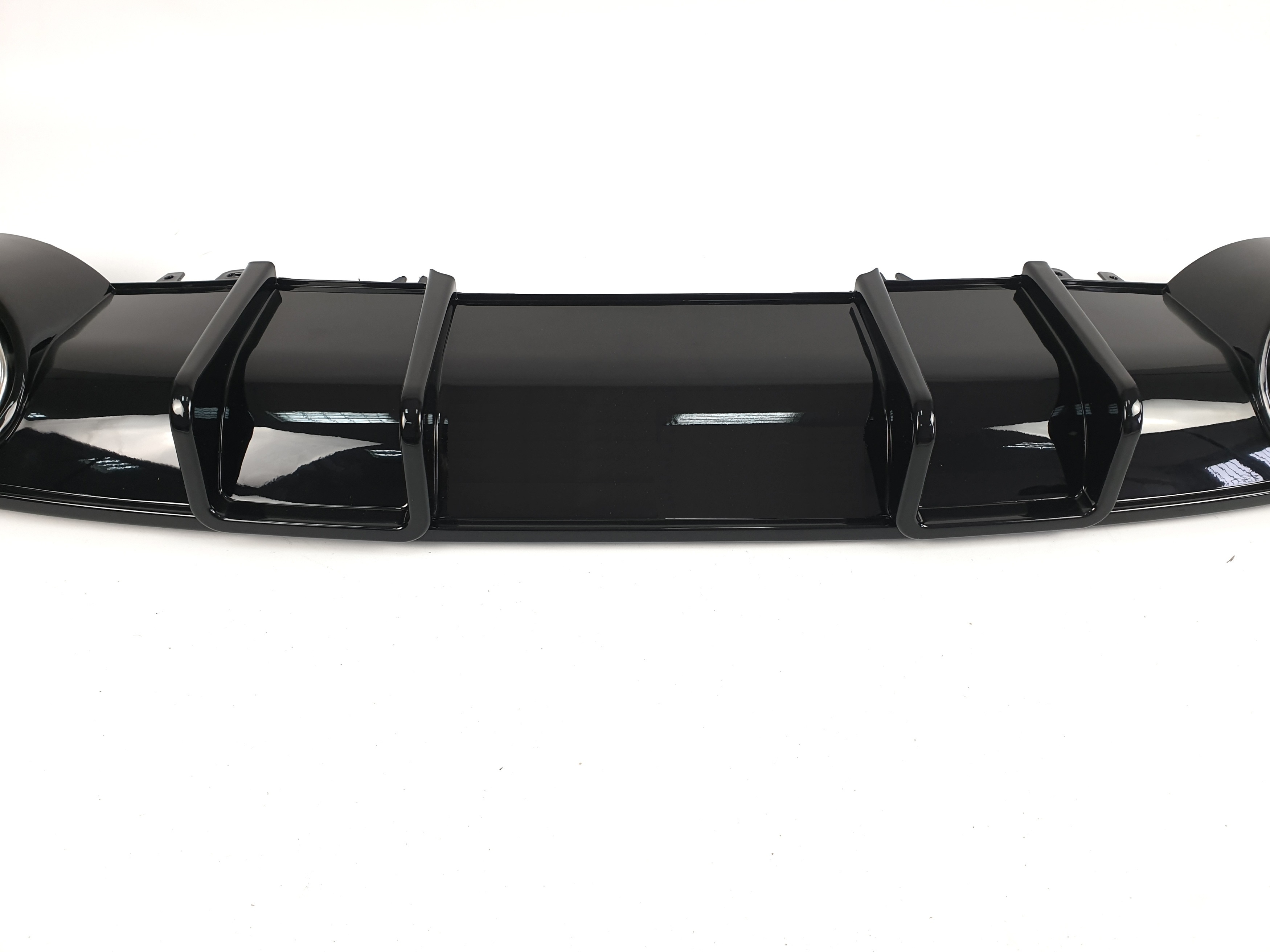 Дифузор (заднього бампера) Full Black / Chrome Pipe (в стилі RS4) V2 S-Line на Audi A4 B9 2015-2019 року 3