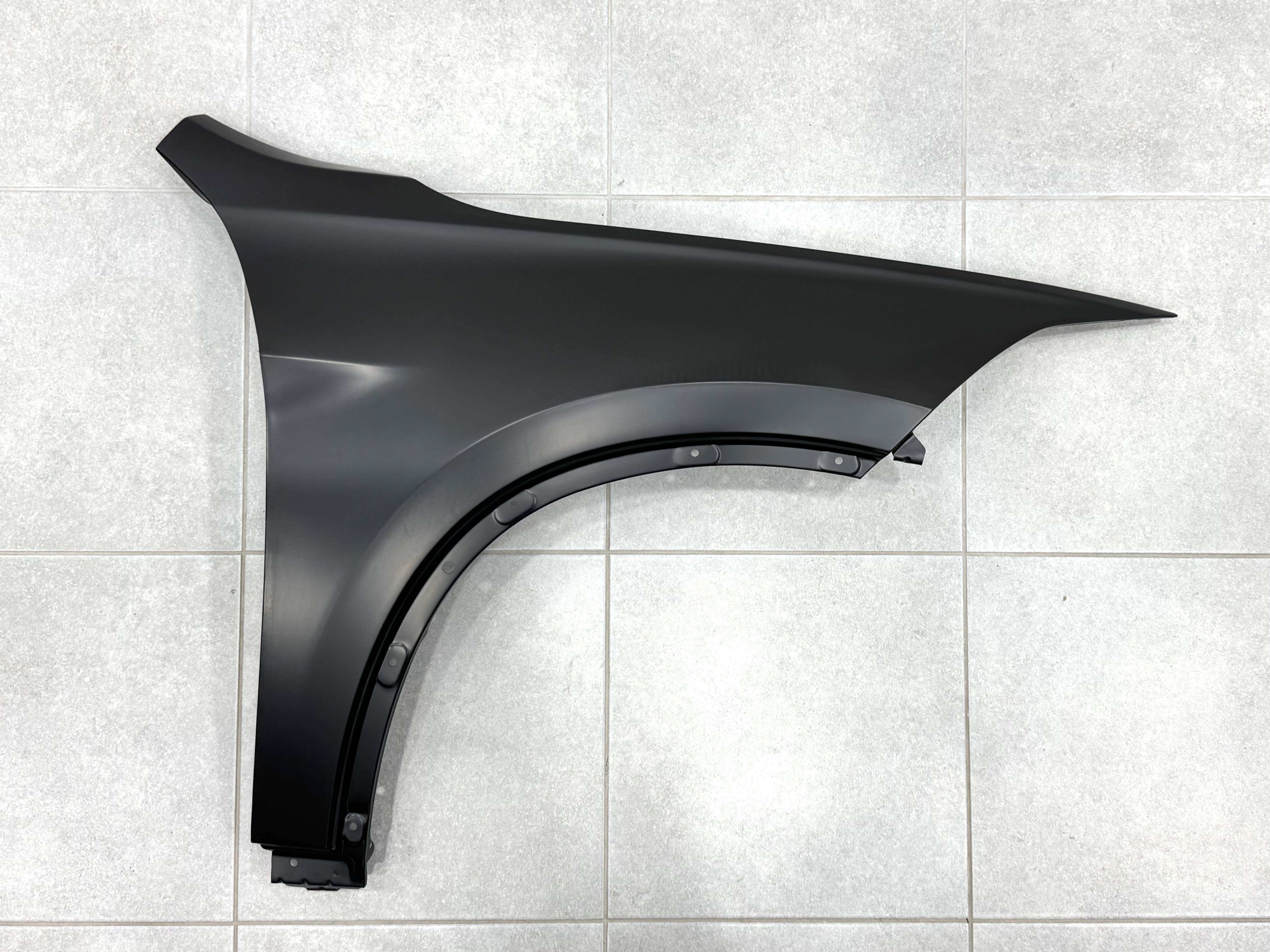 Крило праве BMW X1 F48 2015-2021 метал 41007427300 4