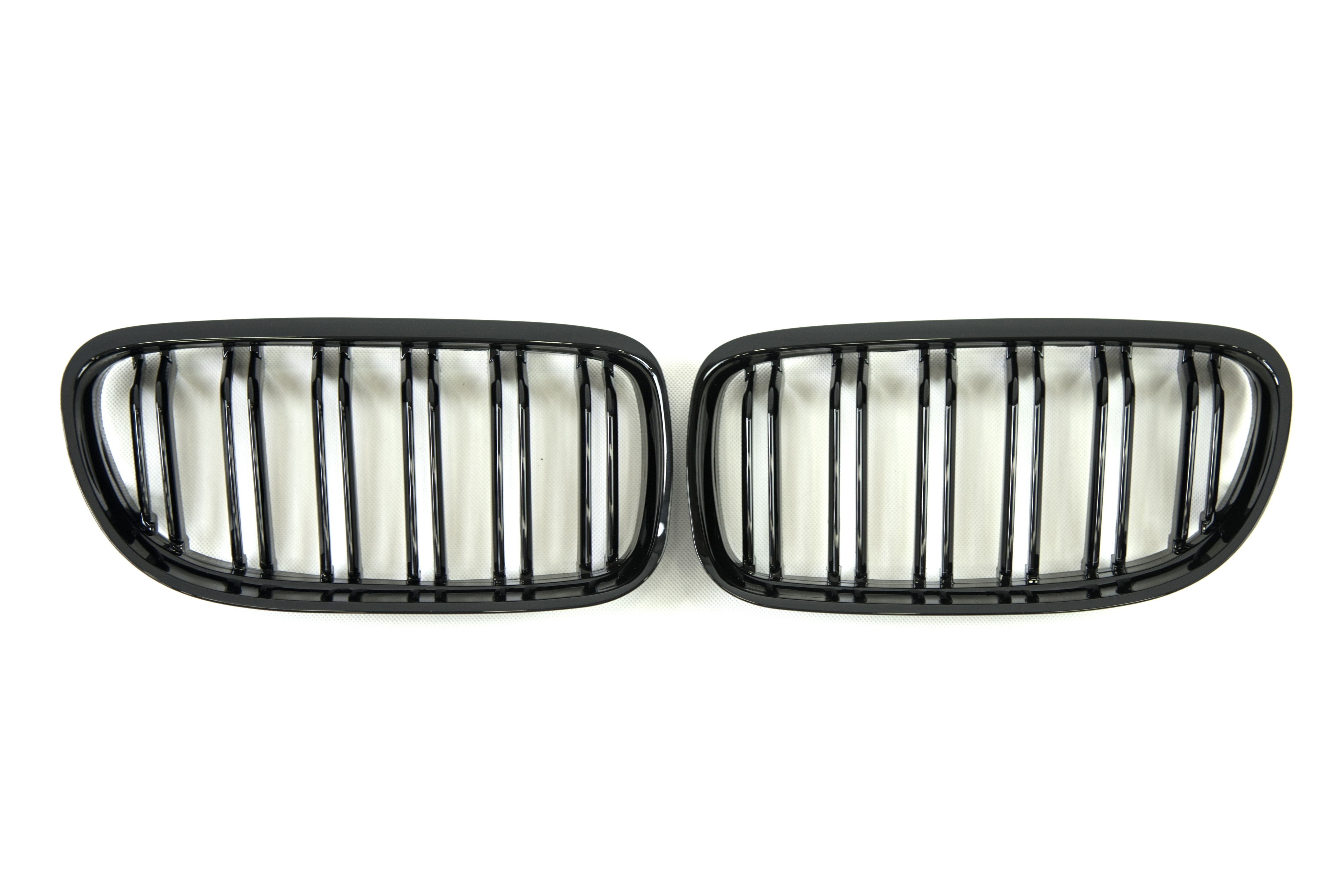 Ніздрі Чорний глянець (Подвійні M-Look) на BMW 3 Series E90 / E91 2008-2012 року