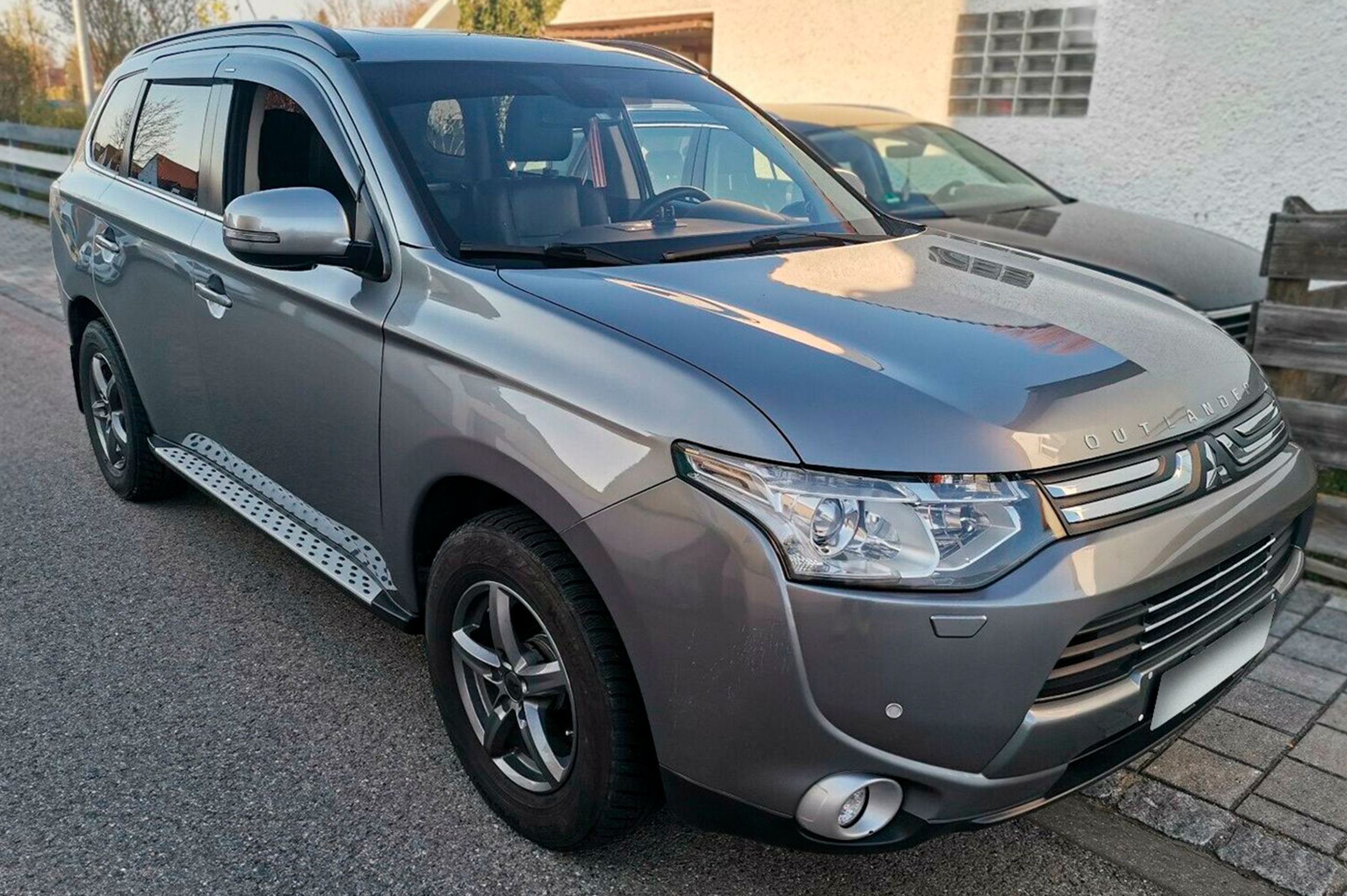 Бокові пороги OEM V1 (2 шт, алюміній) 2