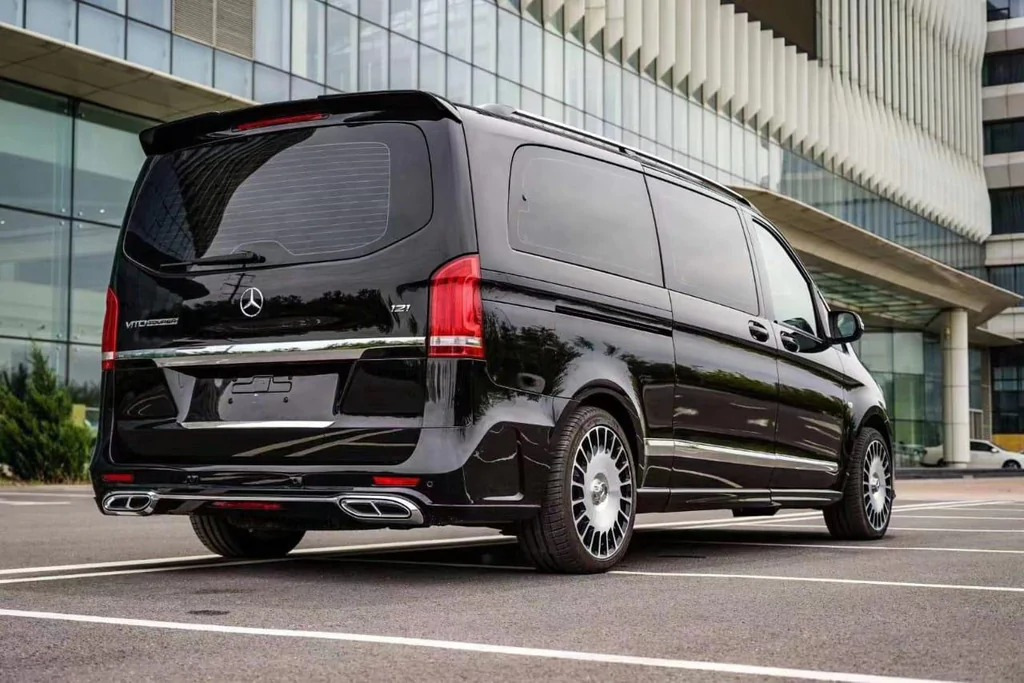 Задній бампер Maybach 2