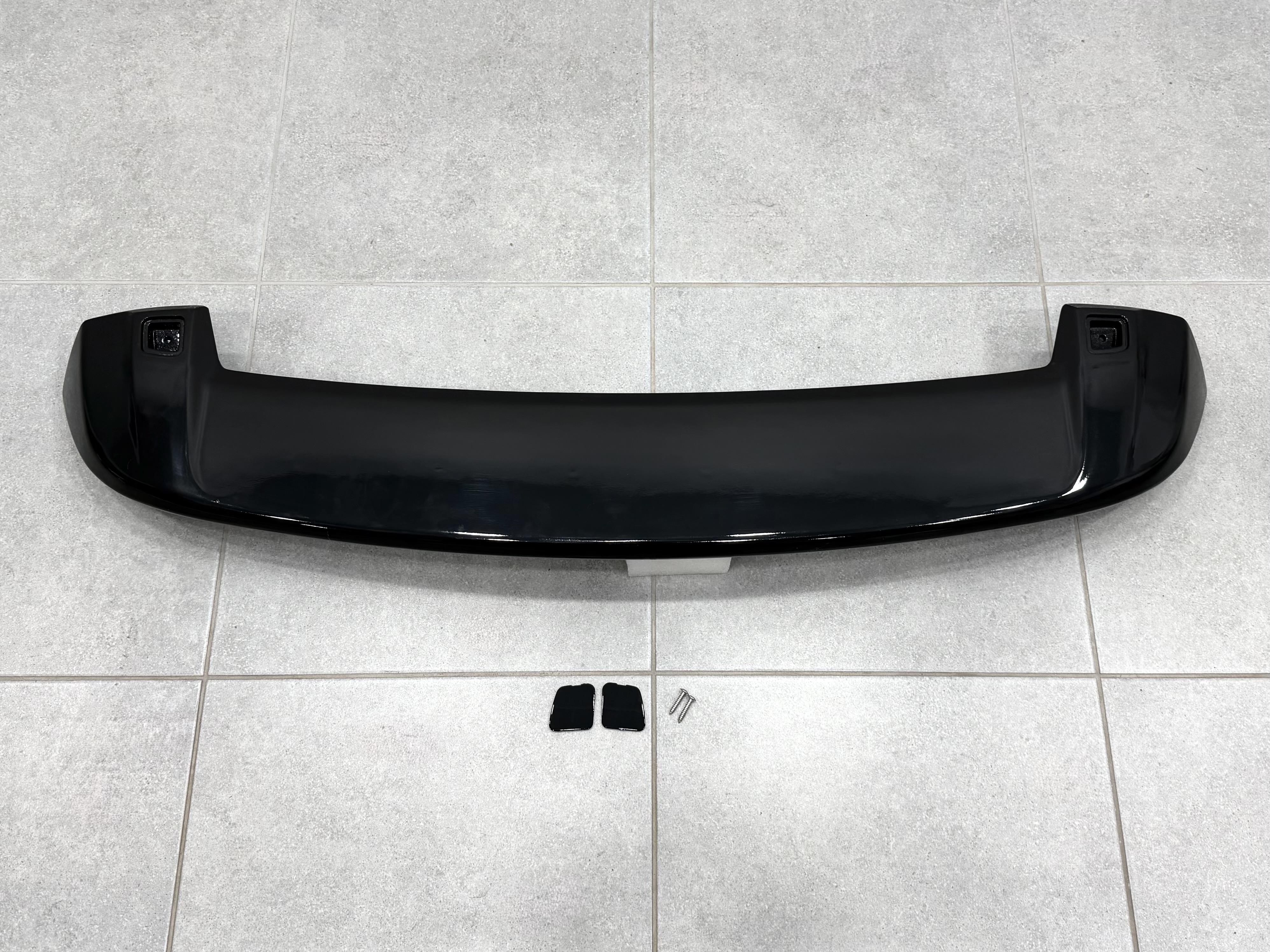 Спойлер козирок Subaru Forester 2008-2012 ABS пластик, колір чорний глянець 2
