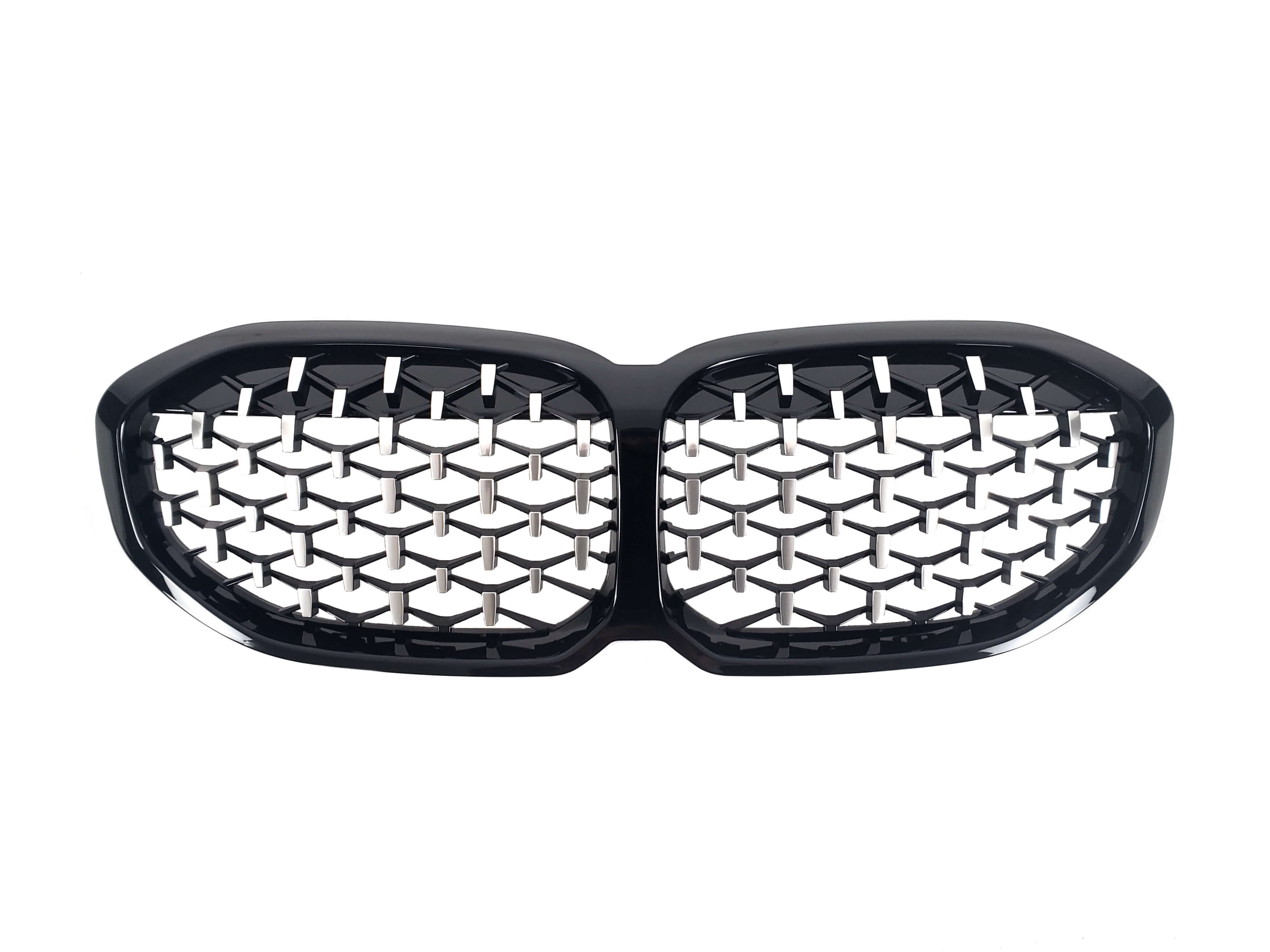 Ніздрі Diamond Silver на BMW 1 Series F40 / F41 2019-2023 року