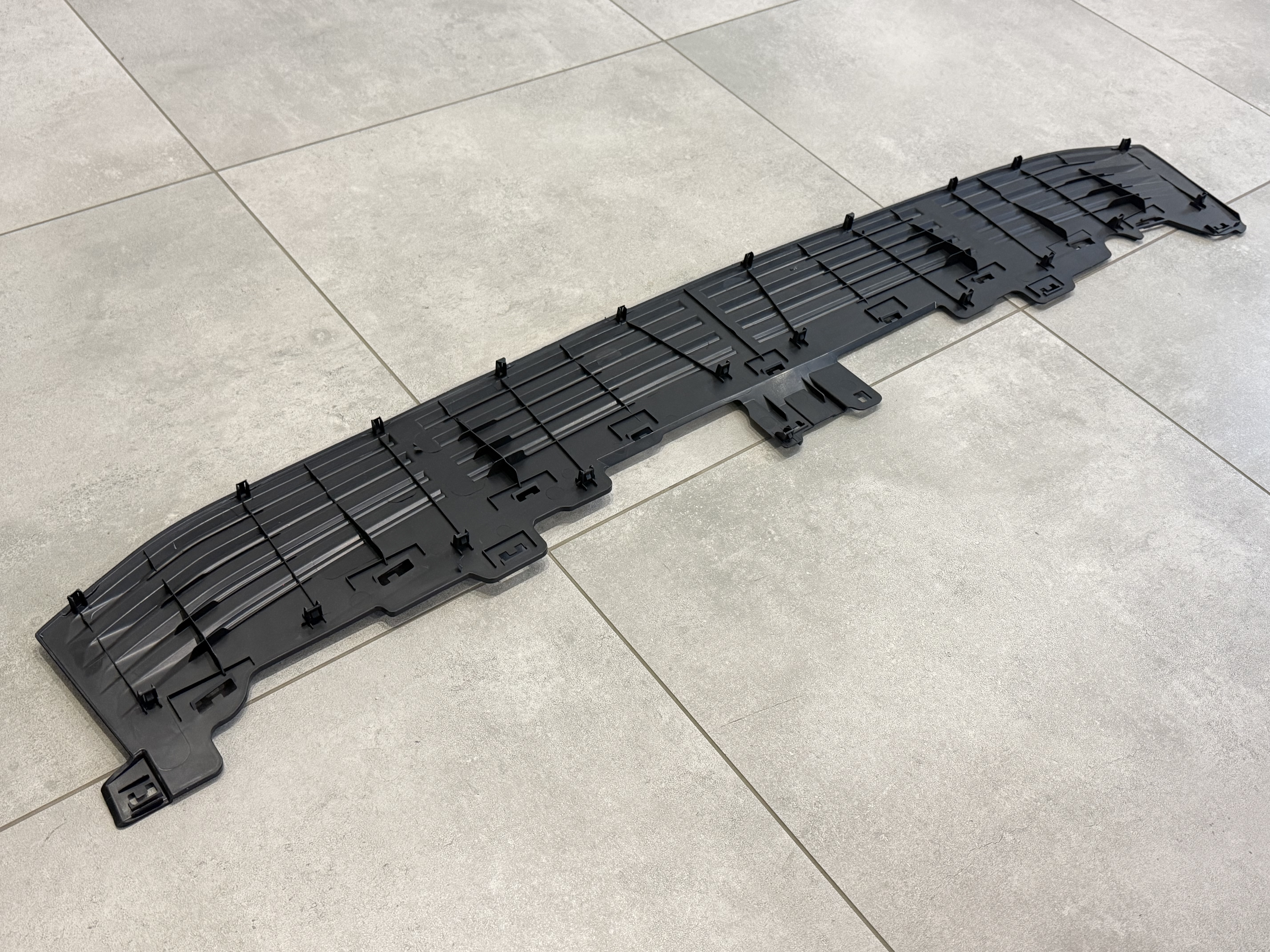 Накладка полка заднього бампера 5216260100 Lexus GX 460 2014-2023 2