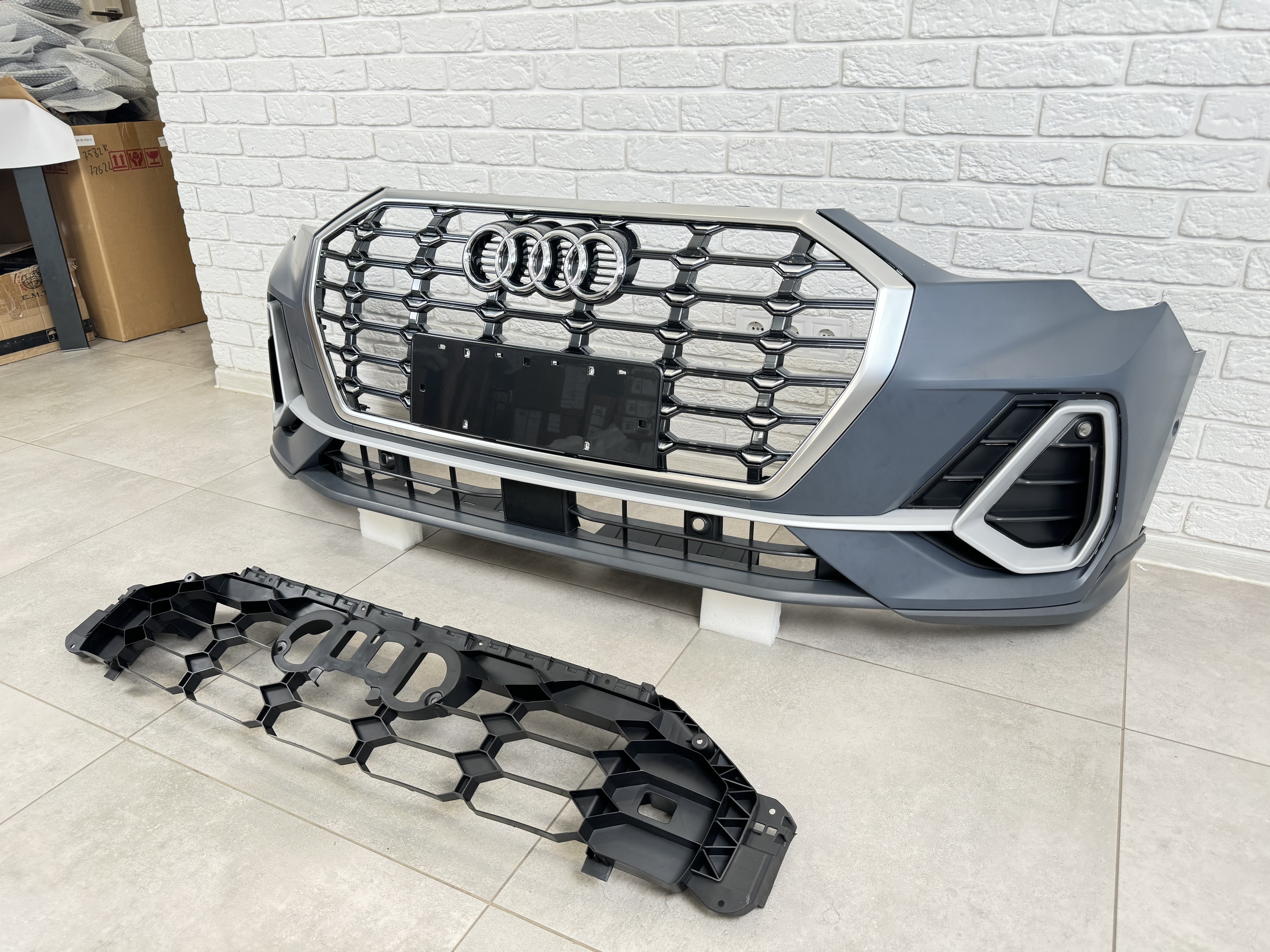 Бампер передній у зборі S-line Audi Q3 2019- 5