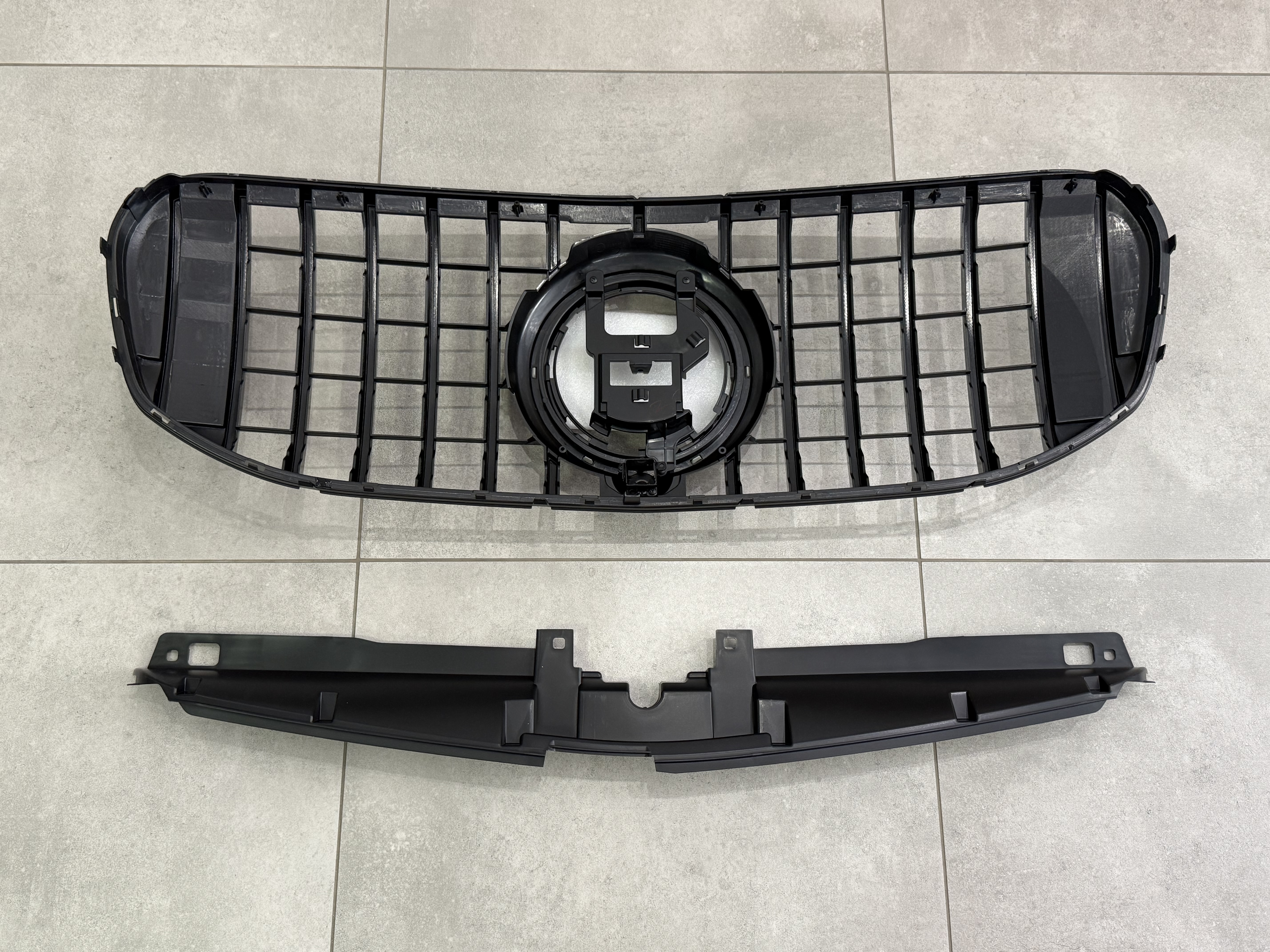 Решітка радіатора GT BLACK Mercedes GLS Class X167 2019-2022 2