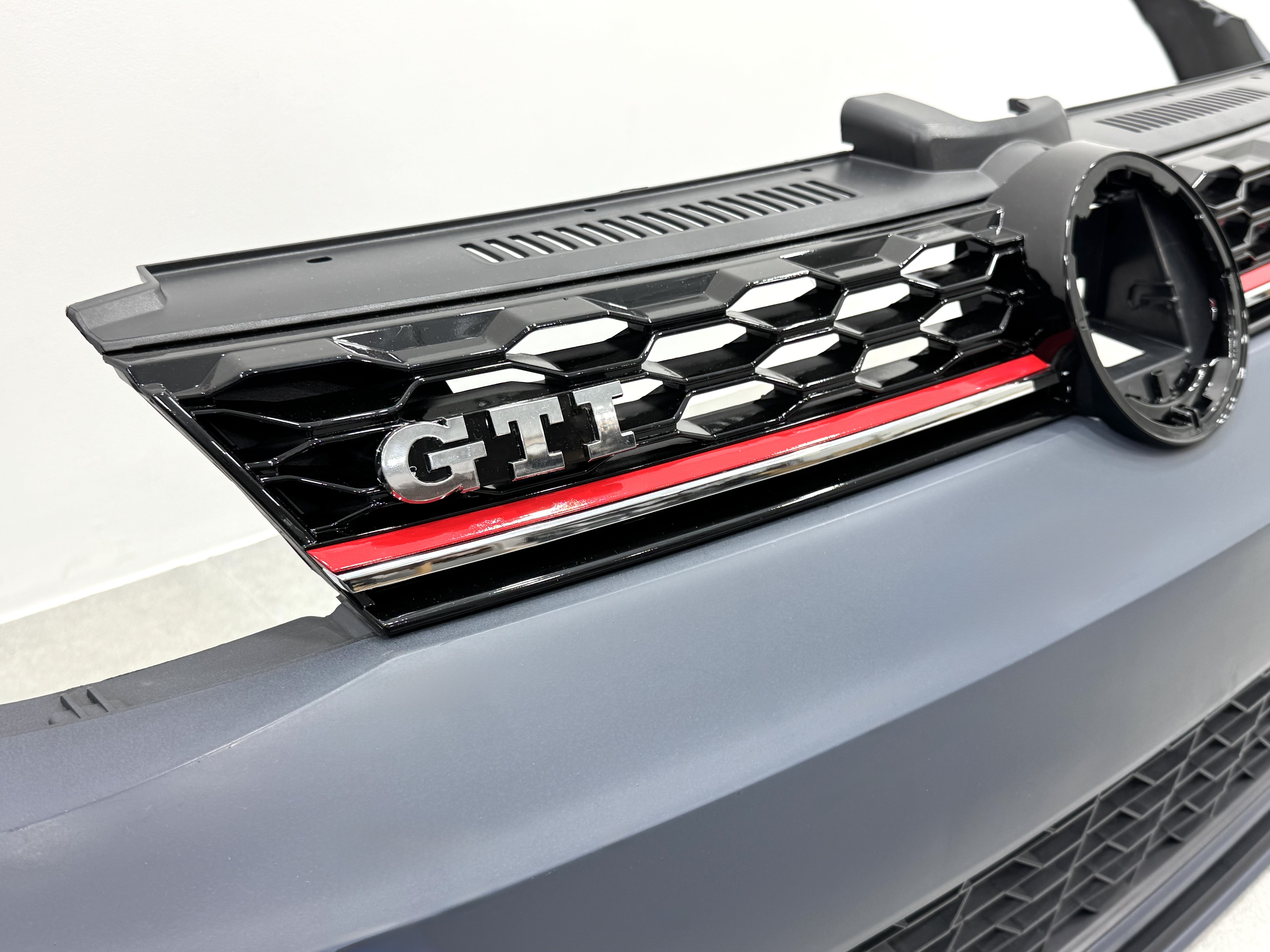 Передній бампер GTI Volkswagen Golf 7 2013-2016 6