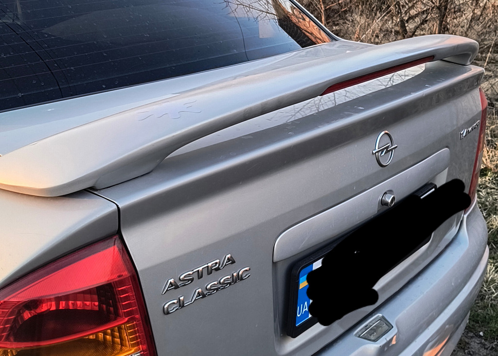 Спойлер Sedan (під фарбування)