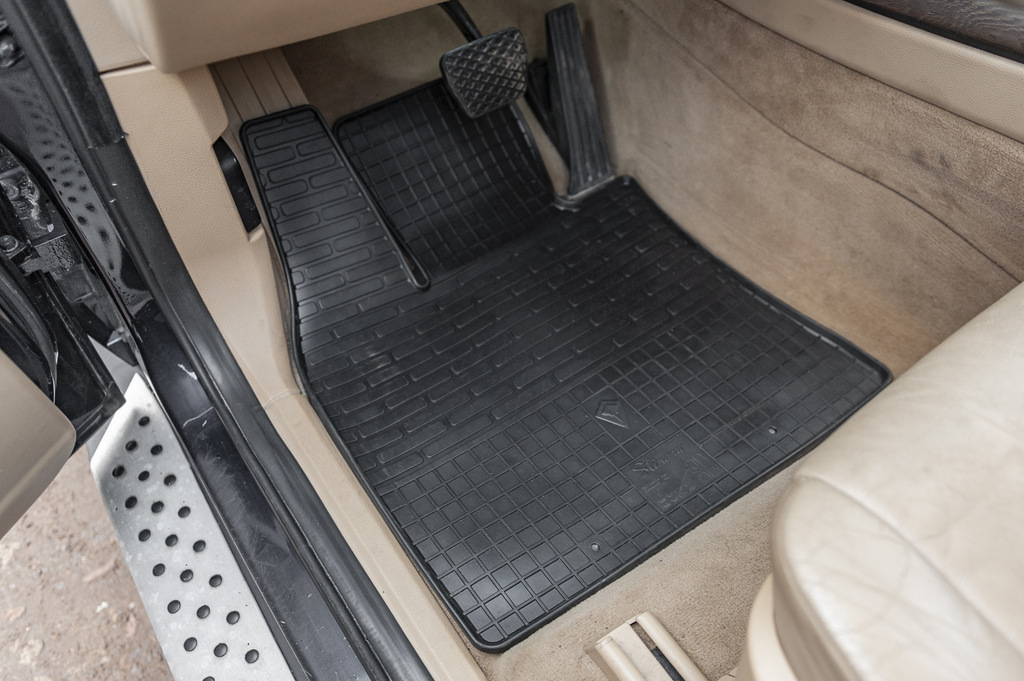Гумові килимки (4 шт, Stingray Premium)