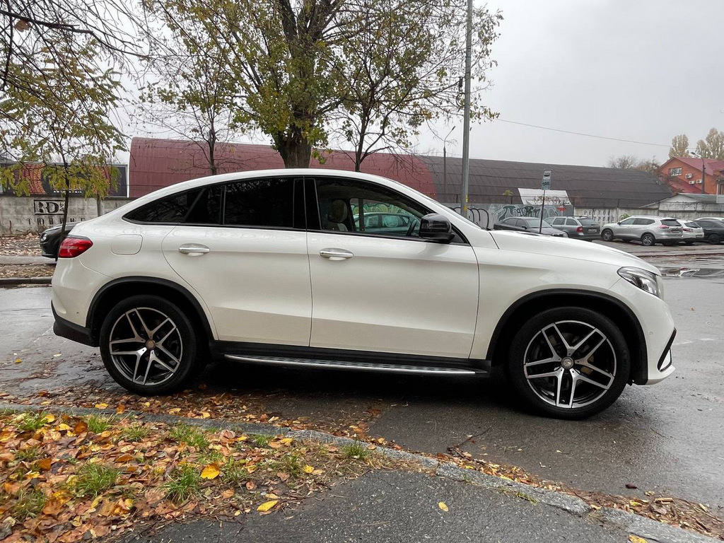 Комплект обвісів під AMG GLE63 6