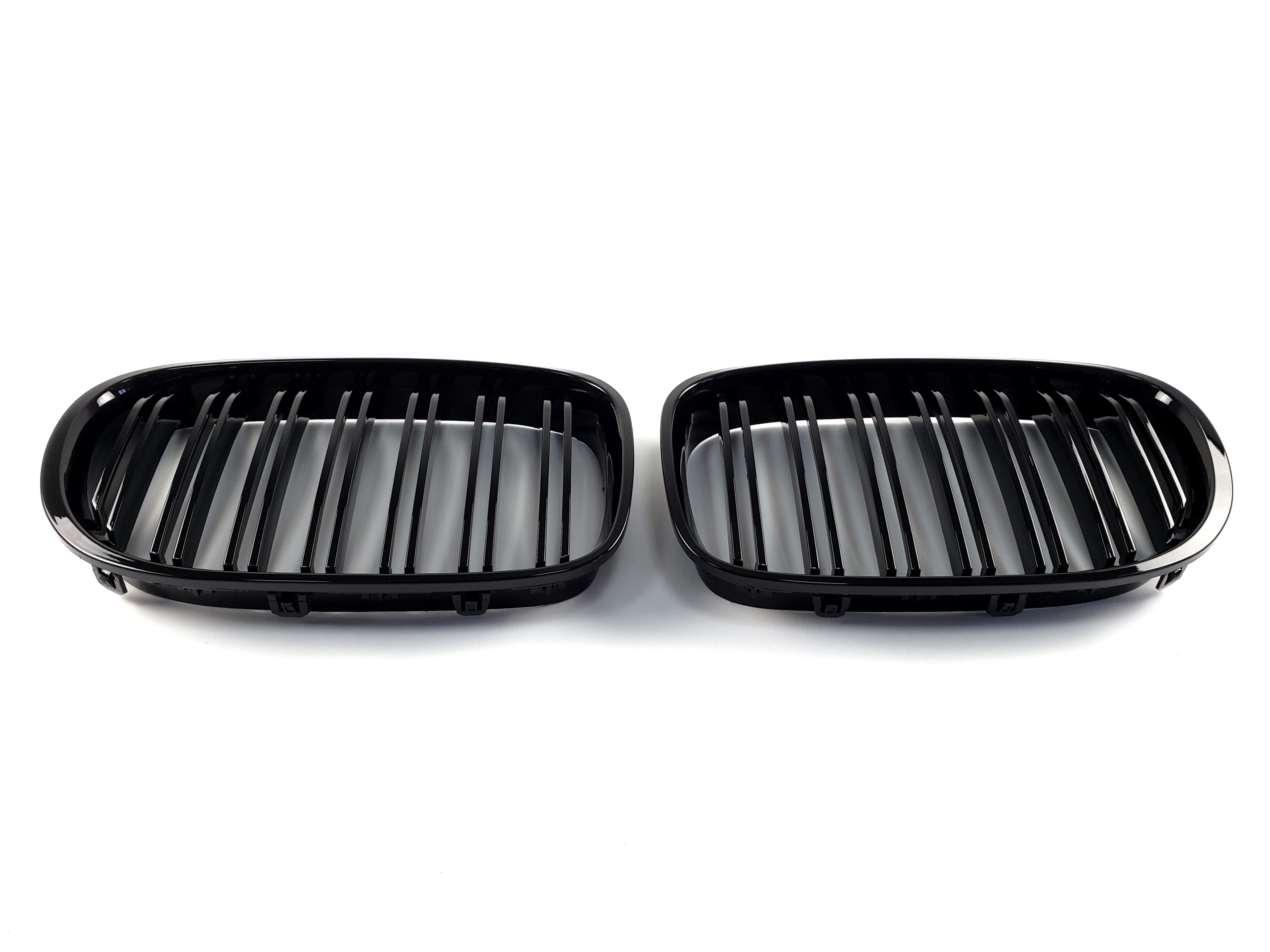 Ніздрі Чорний глянець (Подвійні M-Look) на BMW 7 Series F01 / F02 2008-2015 року 2