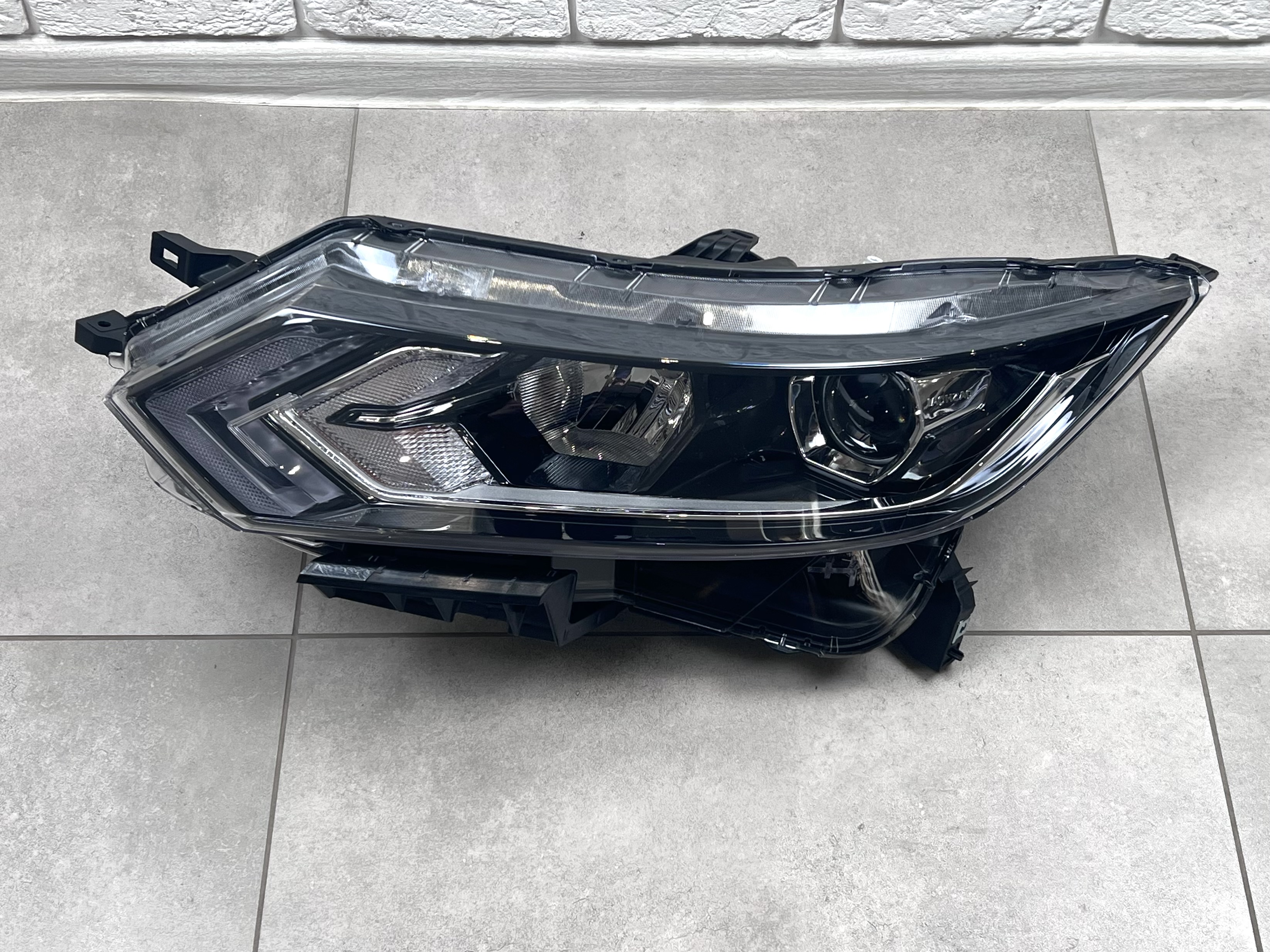 Ліва фара галоген Nissan Qashqai 17-21 / Rogue sport 19-21 2