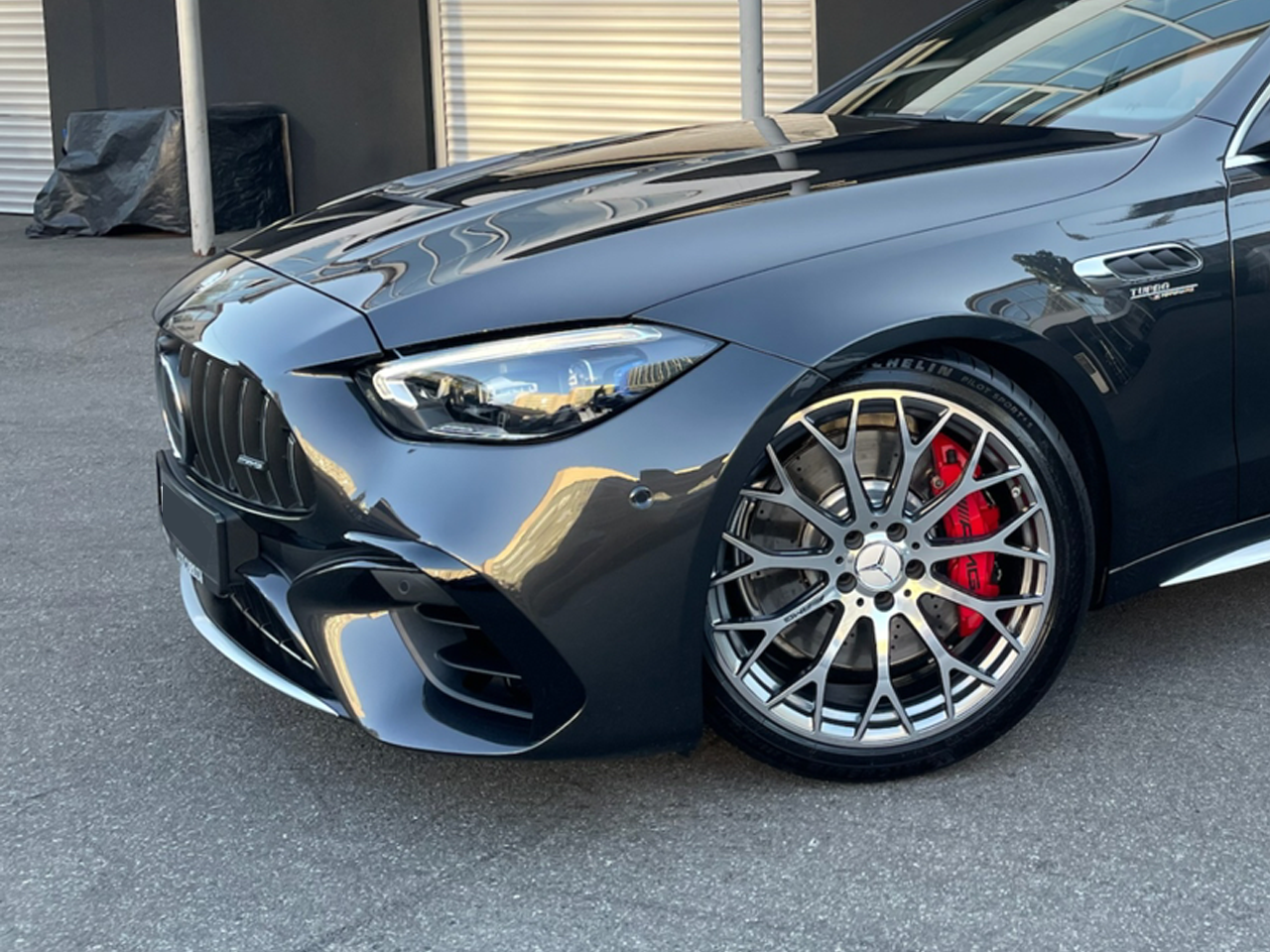 Передній бампер в зібраному вигляді (AMG C63 Design) 4