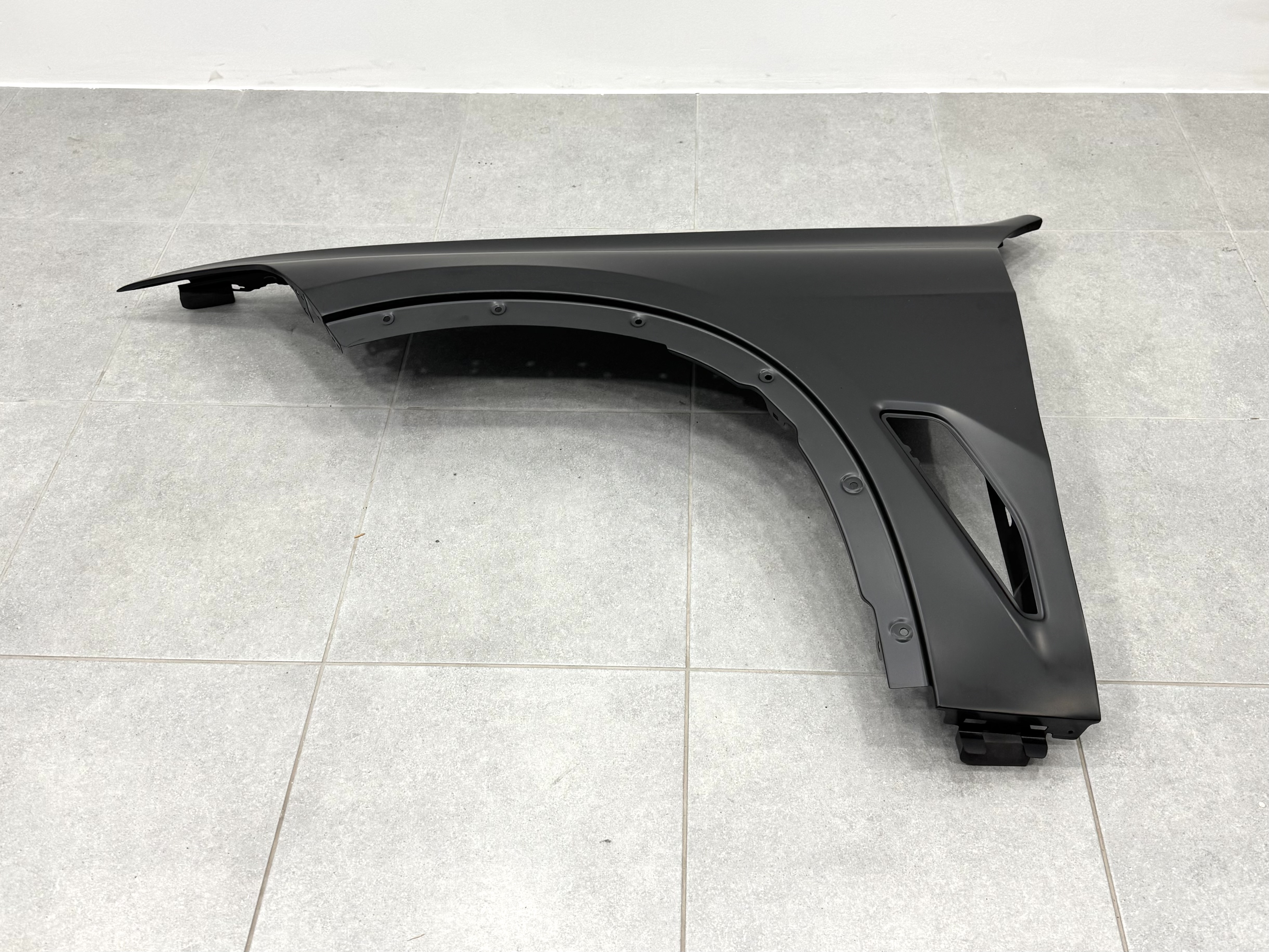 Крило ліве BMW X5 G05 X5M F95 2018 - алюміній 41007492363 4