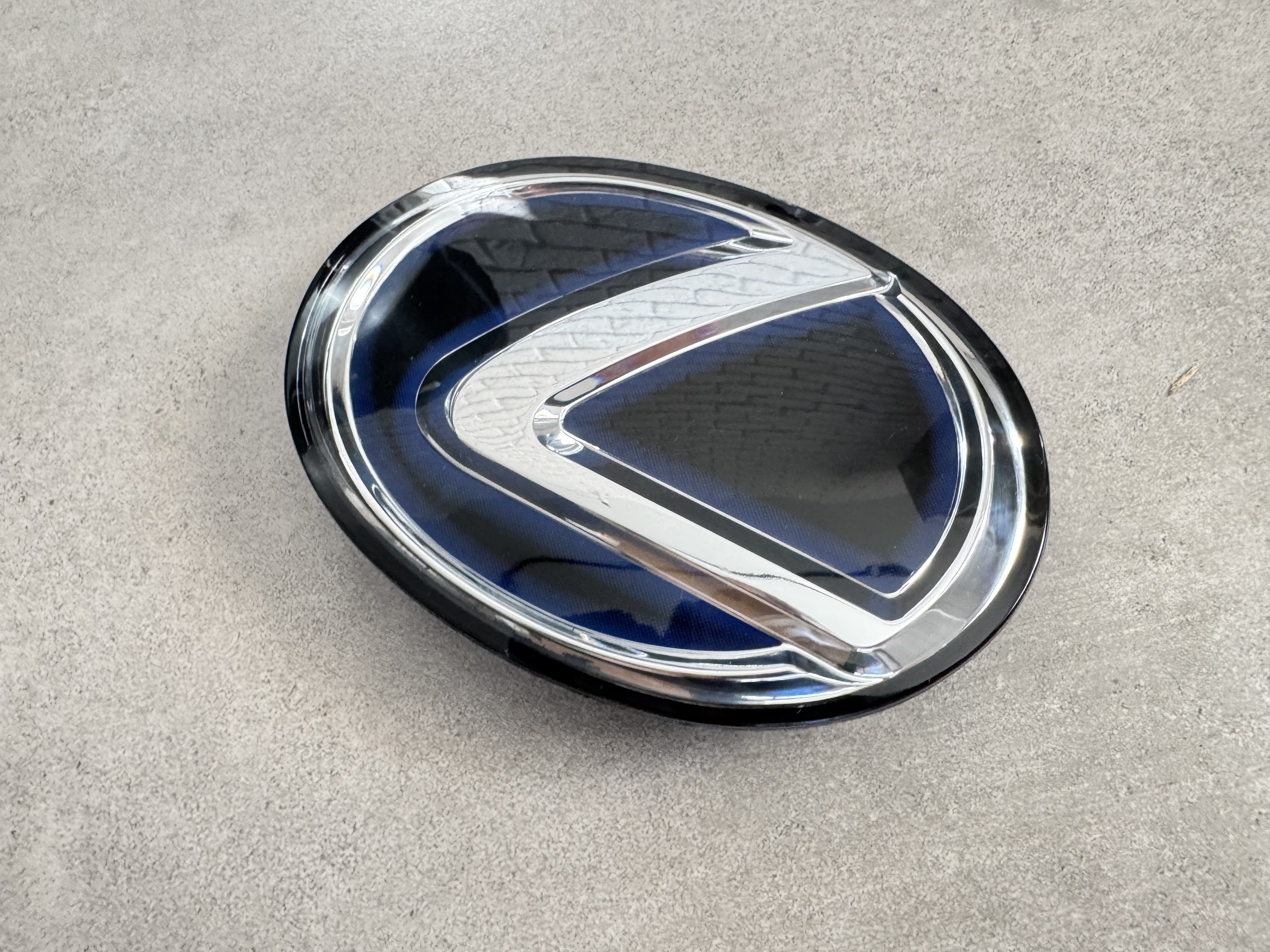 Емблема під склом синя гібрид Lexus CT NX ES IS RX 163ММ 4