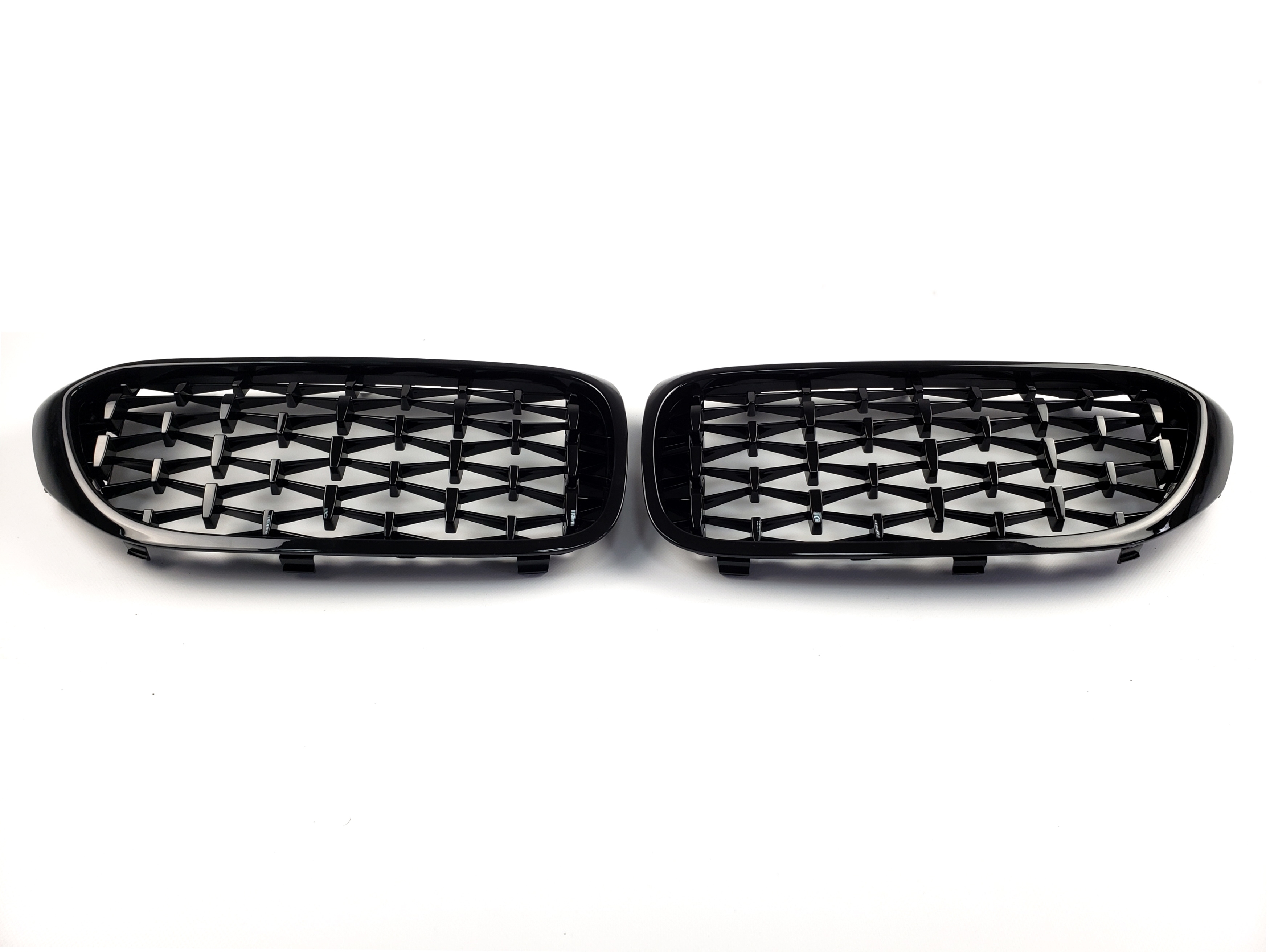 Ніздрі Diamond All Black на BMW 5 Series G30 / G31 2017-2020 року 2