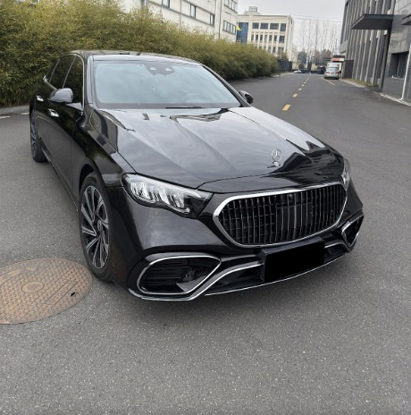 Передній бампер в стилі W223 Maybach 2