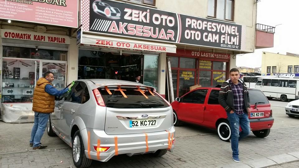 Накладка на задній бампер Sedan (під фарбування) 2