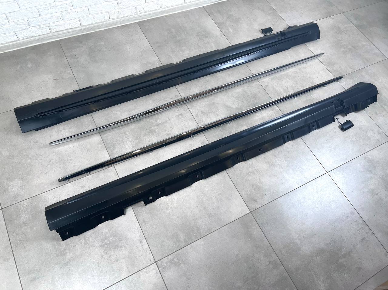 Пороги AMG Mercedes S Class W222 2013-2020 коротка база 2