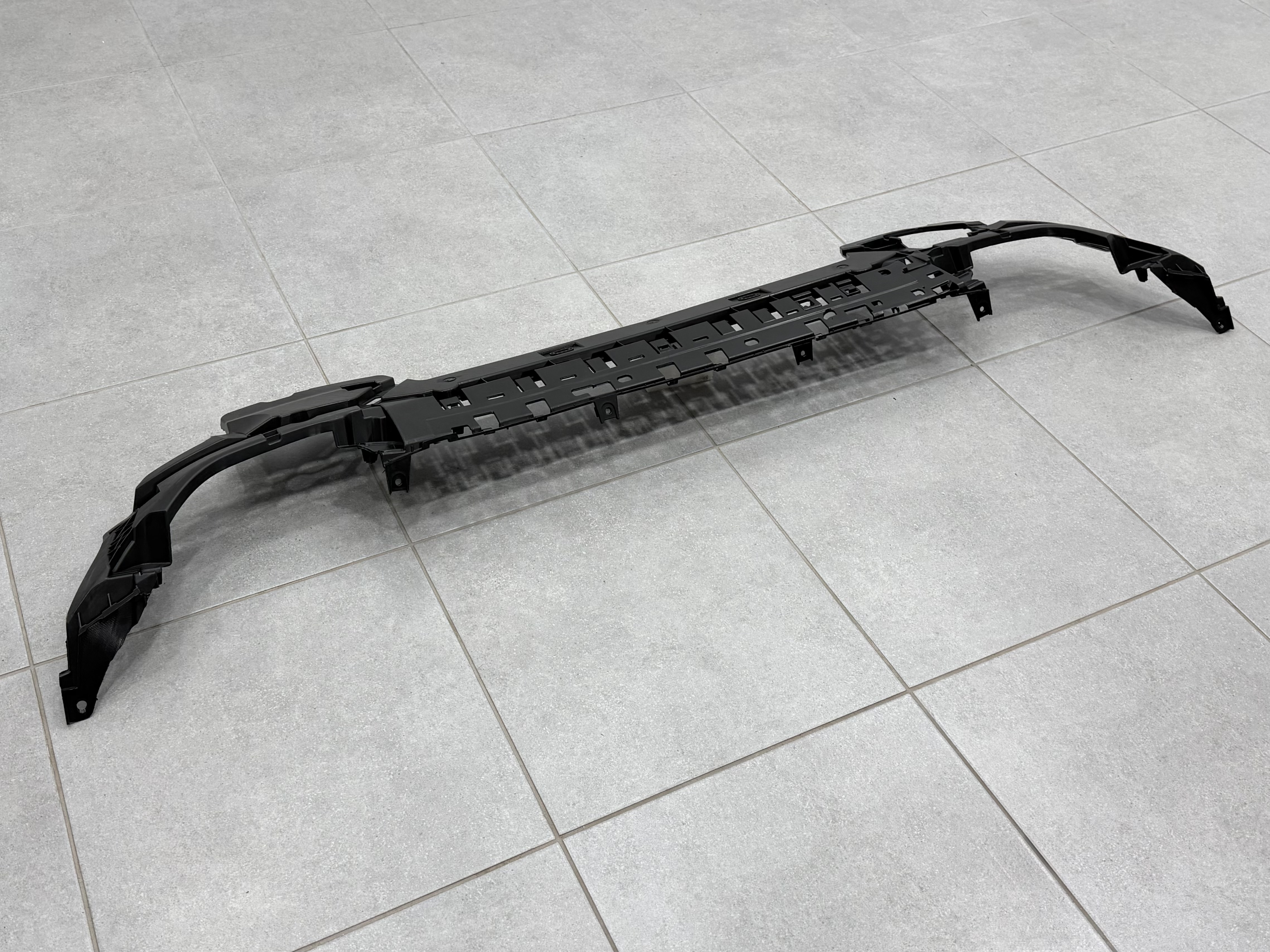 Направляюча дифузора 51128085499 для BMW 3 series G20 LCI 2022- 4