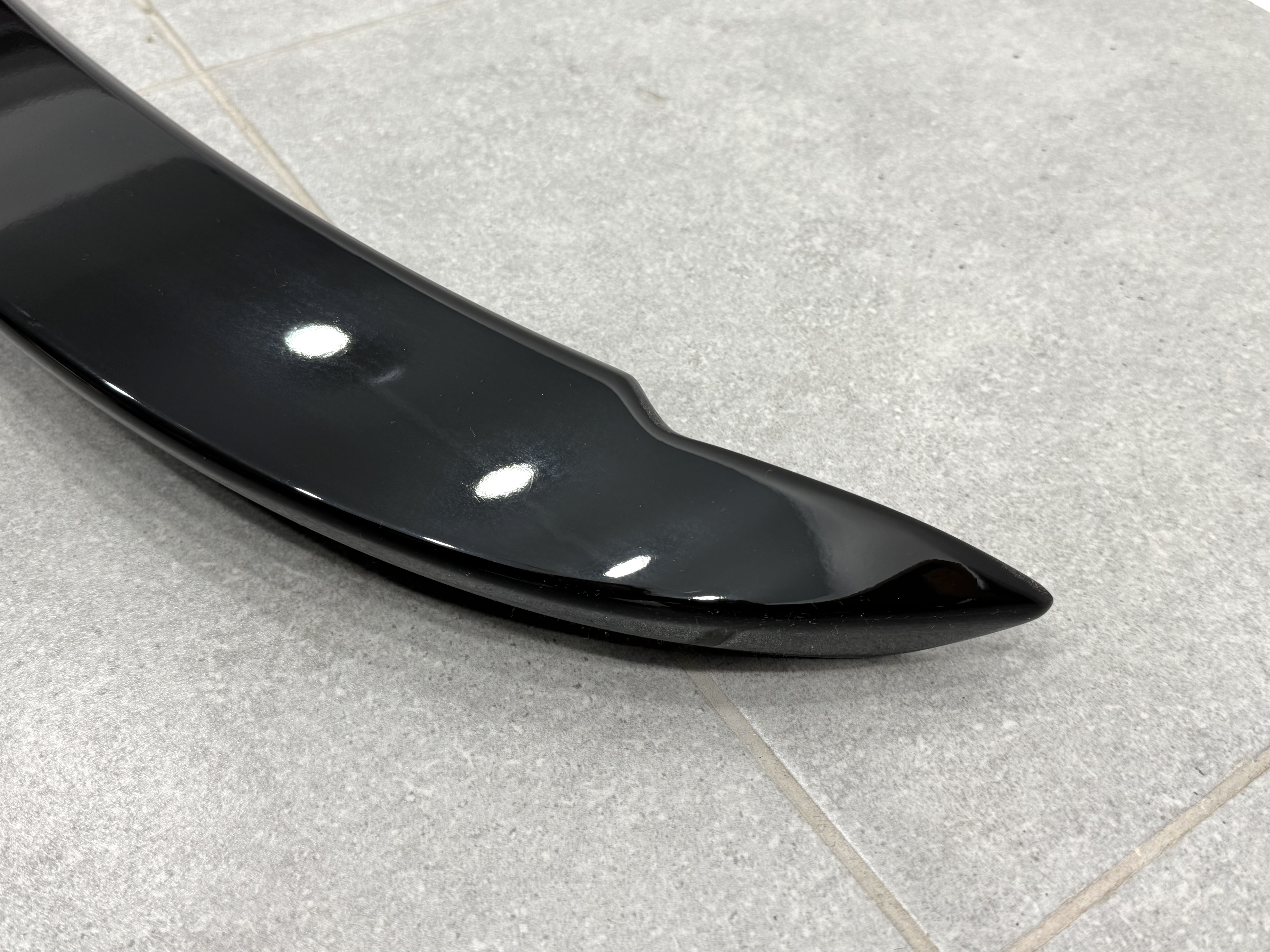 Спойлер козирок на кришку багажника Toyota Yaris 2011-2015 ABS пластик, колір чорний глянець 5