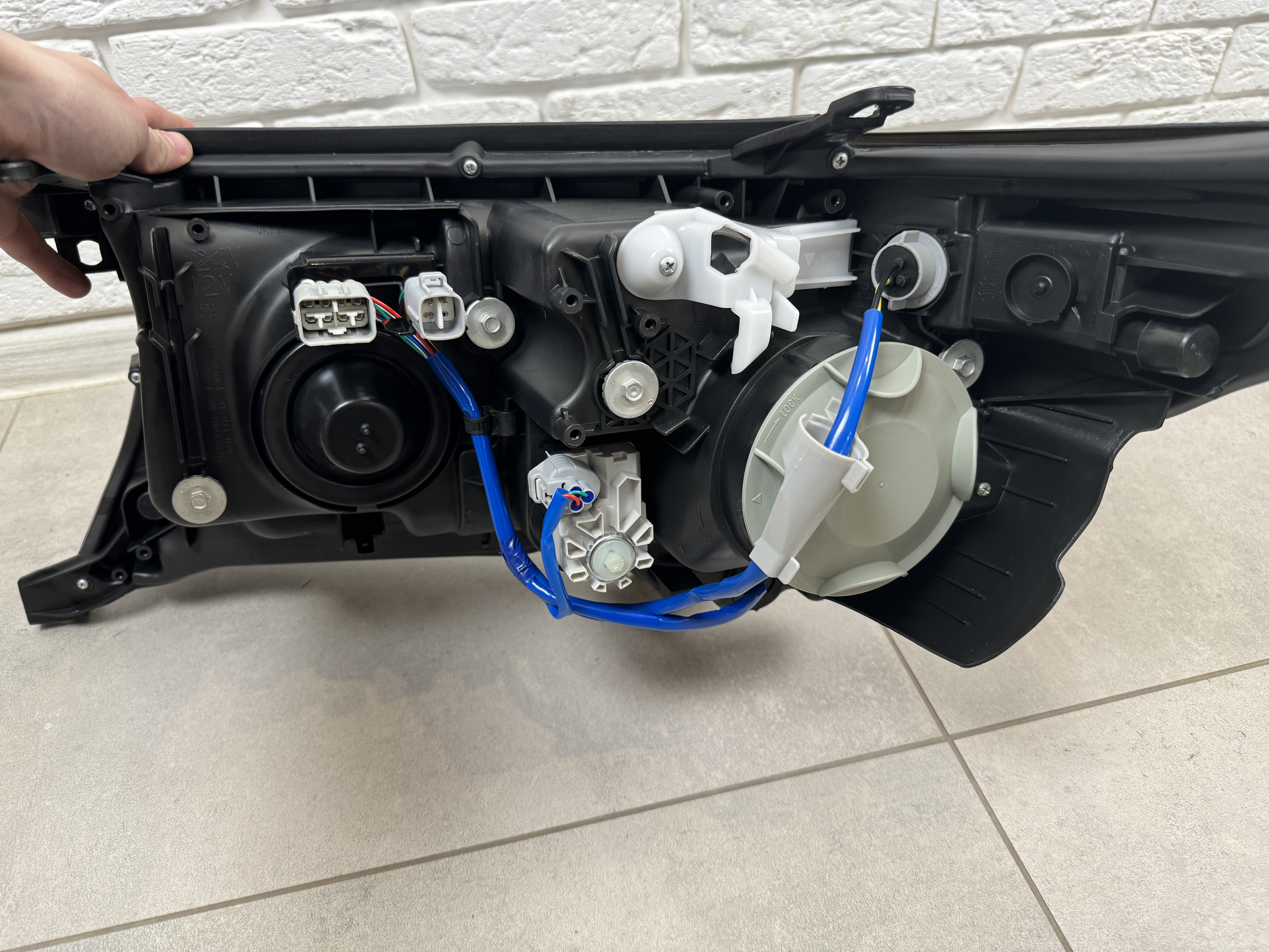 Фари Full LED 3 лінзи Toyota Land Cruiser 200 2007-2015 2